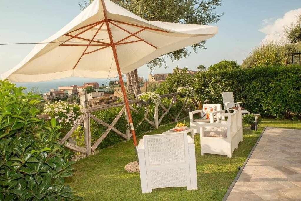 Villa Il Sogno Di Zia Ada Масса-Лубренсе Екстер'єр фото